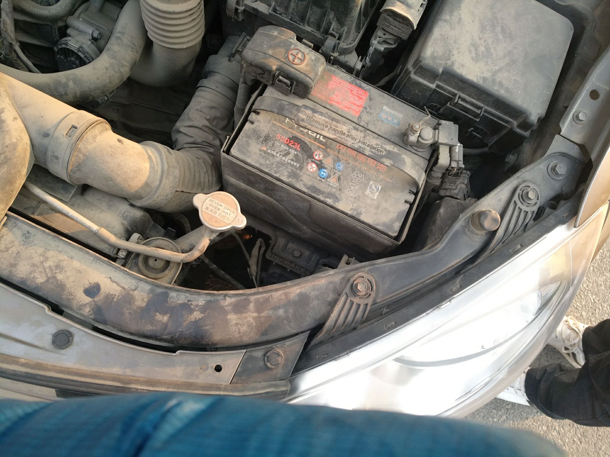 现代悦动 2011款 1.6l 手动舒适型